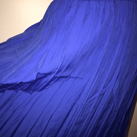 VINTAGE JESSICA PLEATED SKIRT MADE IN CANADA - Picture 3 of 6